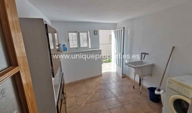 Resale - Village House -
Lijar