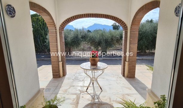 Resale - Villa -
Orihuela - La Matanza