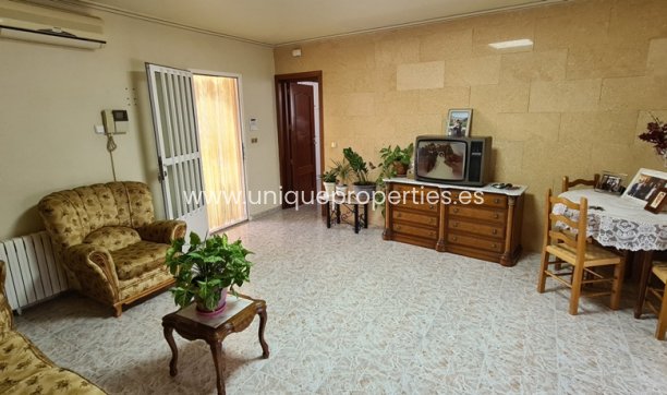 Resale - Villa -
Orihuela - La Matanza