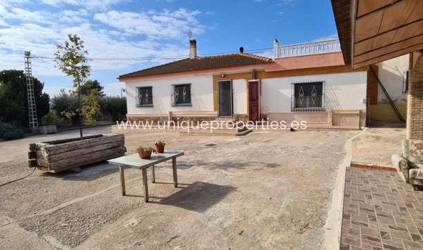 Resale - Villa -
Orihuela - La Matanza