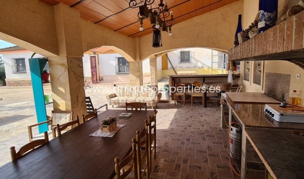 Resale - Villa -
Orihuela - La Matanza