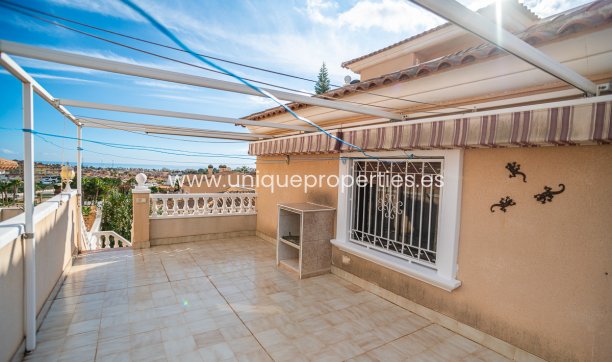 Resale - Villa -
San Miguel de Salinas - Blue Lagoon