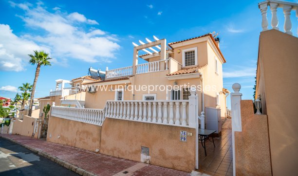 Resale - Villa -
San Miguel de Salinas - Blue Lagoon