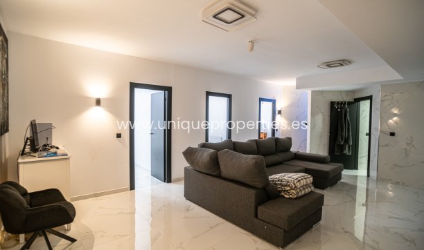 Resale - Villa -
Algorfa - Lo Crispin