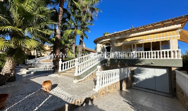 Resale - Villa -
Orihuela - Benferri