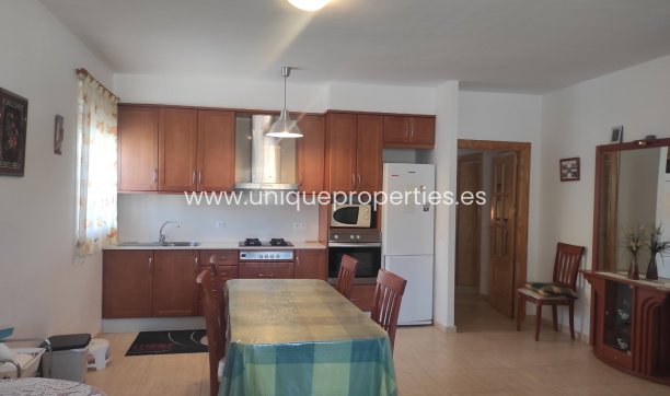 Reventa - Village House -
Tijola