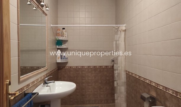 Reventa - Village House -
Tijola