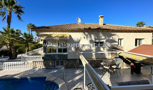 Resale - Villa -
Orihuela - Benferri