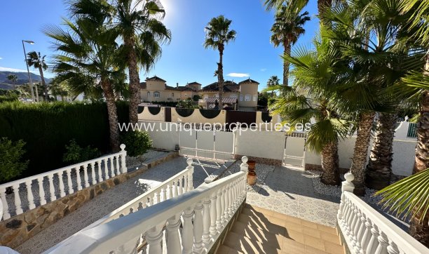 Resale - Villa -
Orihuela - Benferri