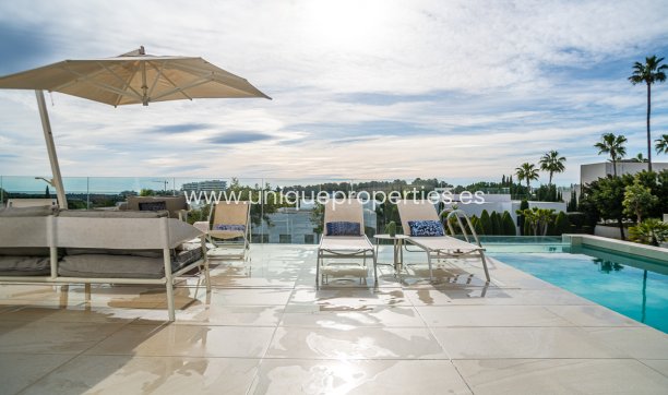 Resale - Villa -
Las Colinas - Las Colinas Golf Resort