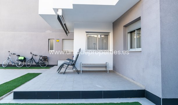 Resale - Apartment -
Orihuela Costa - Villamartín-Las Filipinas