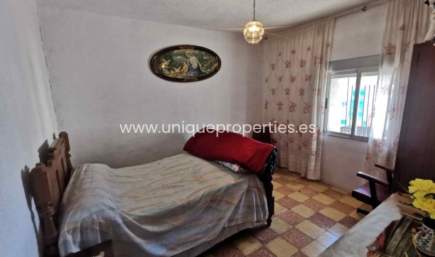 Reventa - Village House -
Cortes de Baza