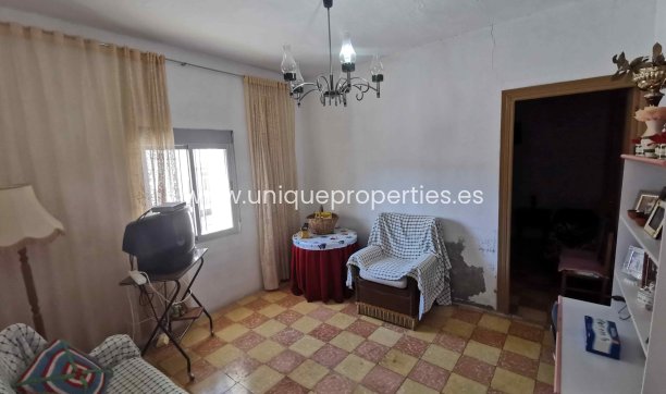 Reventa - Village House -
Cortes de Baza