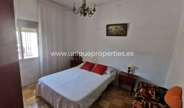 Reventa - Village House -
Cortes de Baza