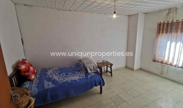 Reventa - Village House -
Cortes de Baza