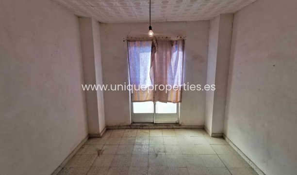 Reventa - Village House -
Cortes de Baza