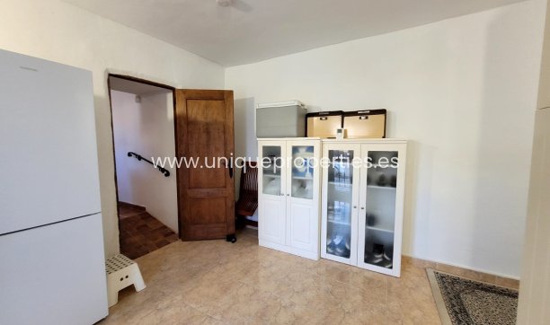 Resale - Villa -
Albox