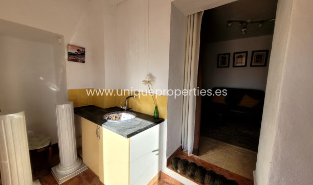 Resale - Villa -
Albox