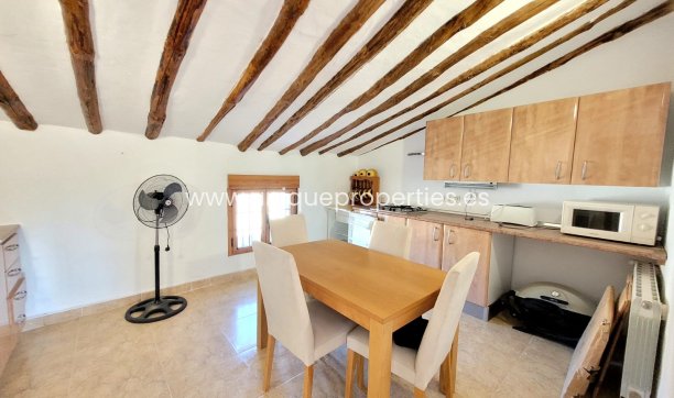 Resale - Villa -
Albox