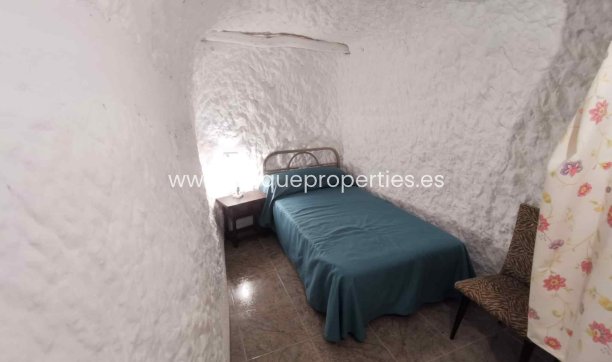 Revente - Cave House -
Cortes de Baza