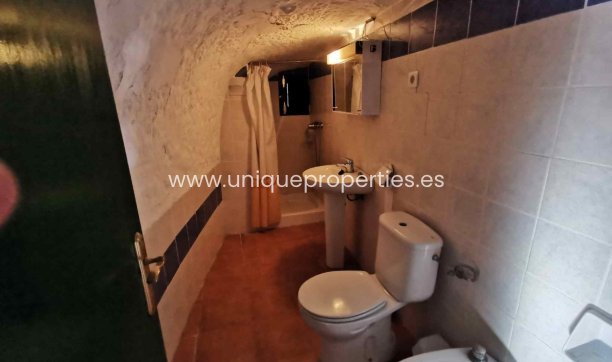 Revente - Cave House -
Cortes de Baza