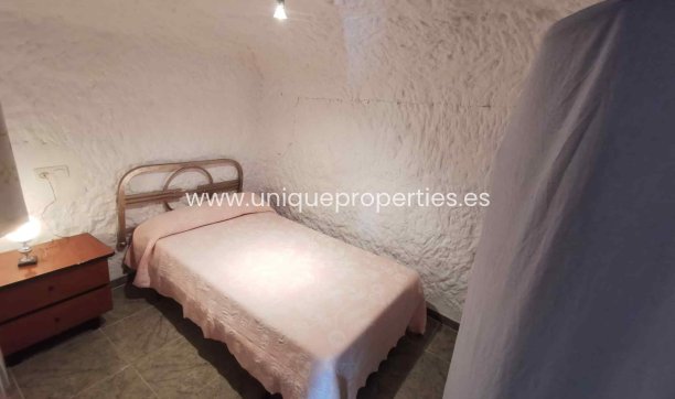 Revente - Cave House -
Cortes de Baza