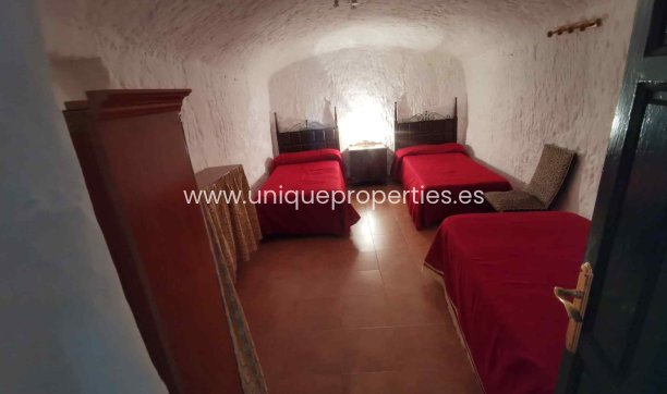 Revente - Cave House -
Cortes de Baza