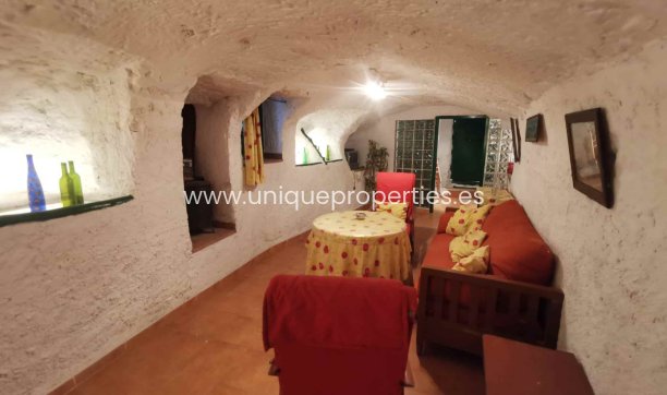 Revente - Cave House -
Cortes de Baza