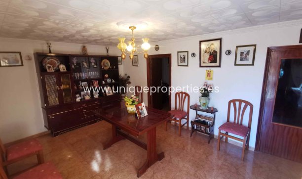 Resale - Cave House -
Cortes de Baza