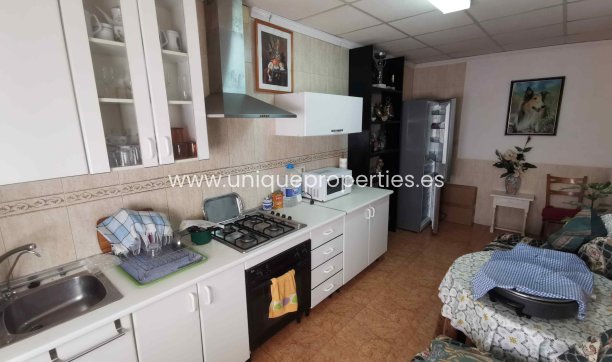 Resale - Cave House -
Cortes de Baza