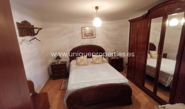 Resale - Cave House -
Cortes de Baza