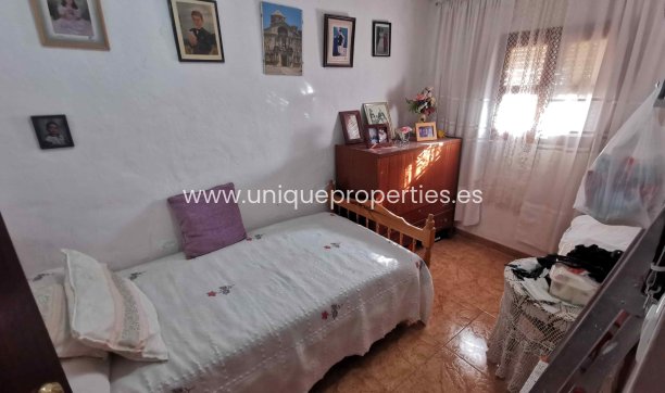 Resale - Cave House -
Cortes de Baza