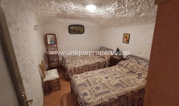 Resale - Cave House -
Cortes de Baza