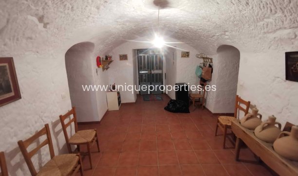 Resale - Cave House -
Cortes de Baza