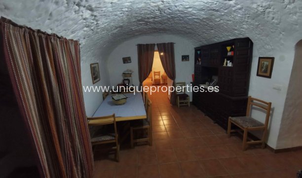 Resale - Cave House -
Cortes de Baza