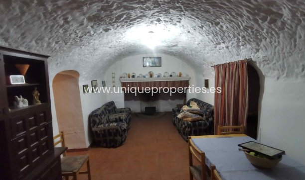 Resale - Cave House -
Cortes de Baza