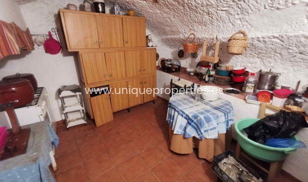 Resale - Cave House -
Cortes de Baza