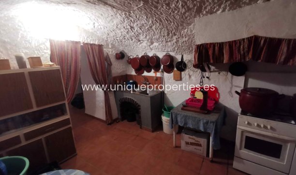 Resale - Cave House -
Cortes de Baza