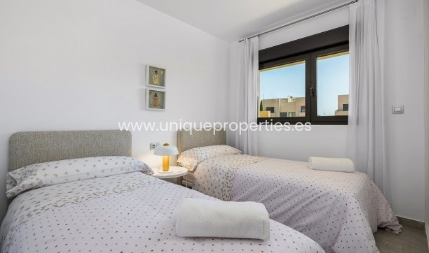 Resale - Apartment -
Orihuela Costa