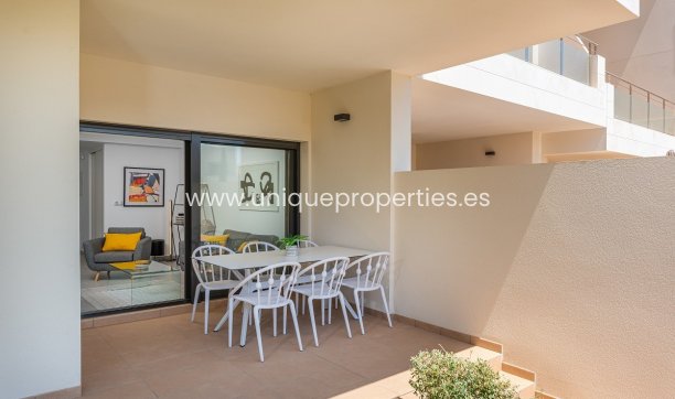 Resale - Apartment -
Orihuela Costa