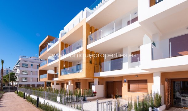 Herverkoop - Apartment -
Orihuela Costa