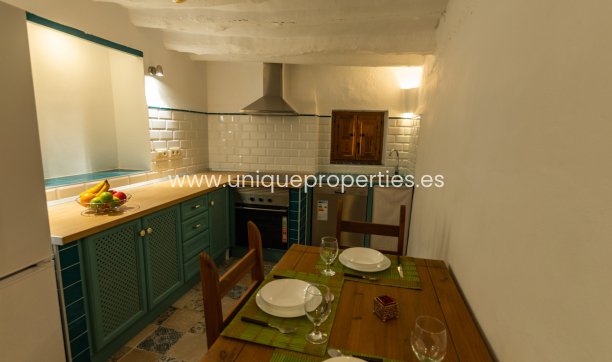 Revente - Village House -
Somontin