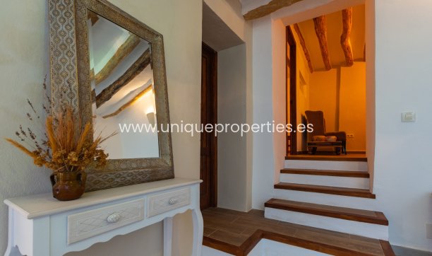 Revente - Village House -
Somontin