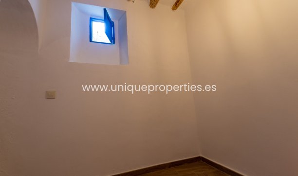 Revente - Village House -
Somontin