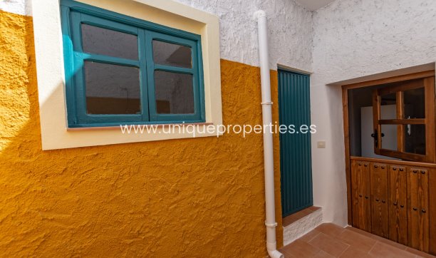 Revente - Village House -
Somontin
