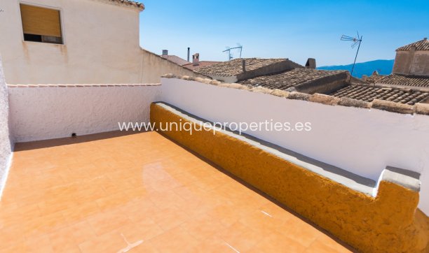 Revente - Village House -
Somontin