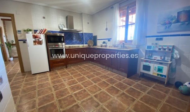 Resale - House -
Murcia