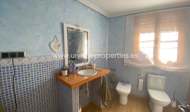 Resale - House -
Murcia