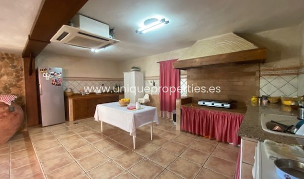 Resale - House -
Murcia