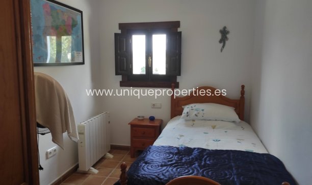 Reventa - Villa -
Somontin